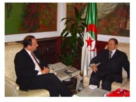 francois hollande bouteflika algerie