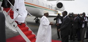 presidents ibrahim boubacar keita ibk alassane dramane ouattara ado abidjan visite officielle aeroport felix houphouet boigny
