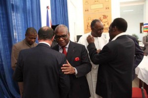 Le président keïta en France / visite écourtée