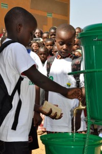 Journée Mondiale lavage mains savon ecole mali