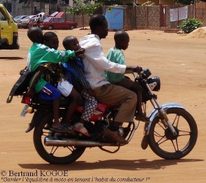 Motocyclistes routes Bamako infraction