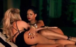 Shakira et Rihanna : bientôt interdites en Colombie pour cause de “lesbianisme” ?