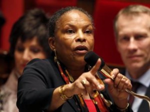 Affaire du procureur général de Paris: Taubira dans l’œil du cyclone