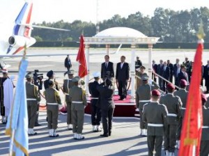 Cérémonie pour la nouvelle Constitution tunisienne: le message d’espoir de François Hollande