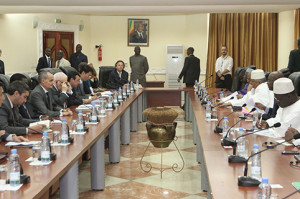CONSULTATIONS EXPLORATOIRES D’ALGER : LES DESSOUS DE LA VOLTE-FACE DU MNLA