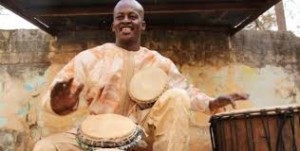 » L’art pour l’Art, l’Amour pour le Taman, la connaissance pour la musique  » : Tel est le slogan de l’homme aux 5 Tamans, Cheicknè Sissoko