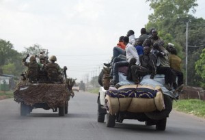 Centrafrique: rafales de tirs à Bangui, des manifestants dans les rues