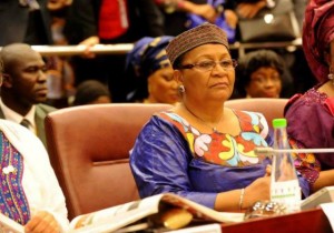 Lutte contre le VIH/SIDA : L’épouse du Président de la République lance le Plan National d’Elimination de la Transmission Mere – Enfant du VIH au Mali