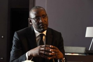 Mali: gouvernement et groupes négocient à Alger