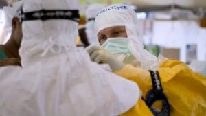 ebola virus fievre maladie hemmoragique desinfection quarantaine medecin guinee