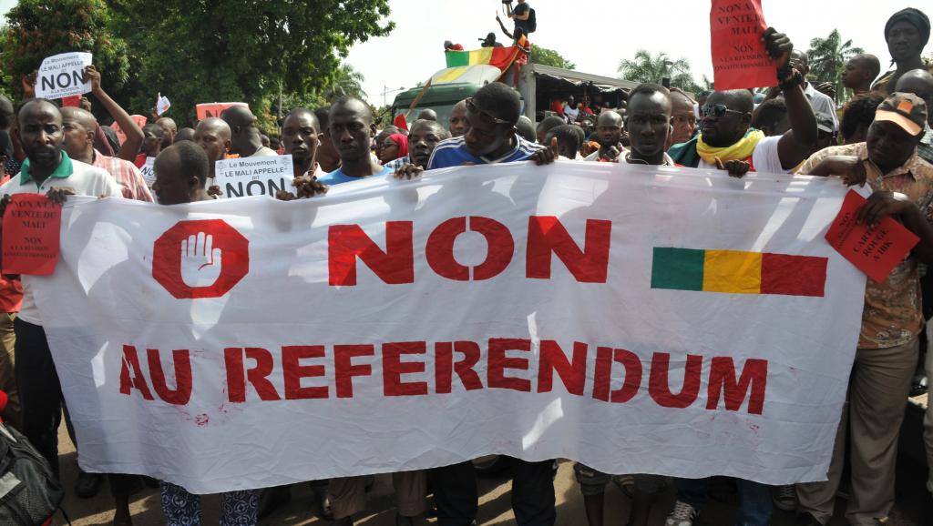 referendum revision constitution manifestation marche
